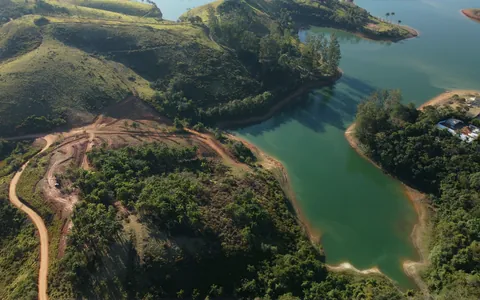 Vista aérea da área acompanhada em projeto urbanístico para empreendimentos imobiliários